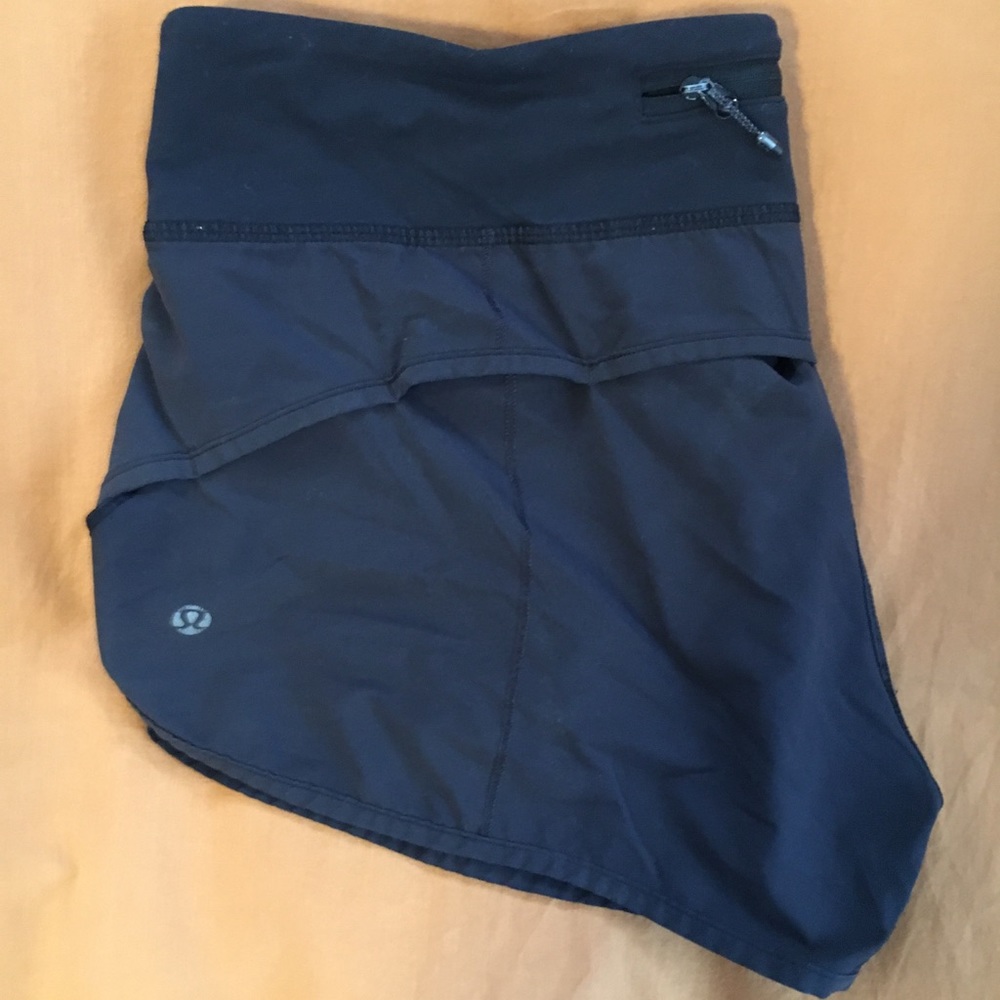 Lululemon Black Speed-up short *2.5”
